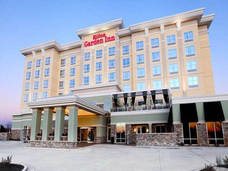 Hilton Garden Inn Olathe Exterior photo